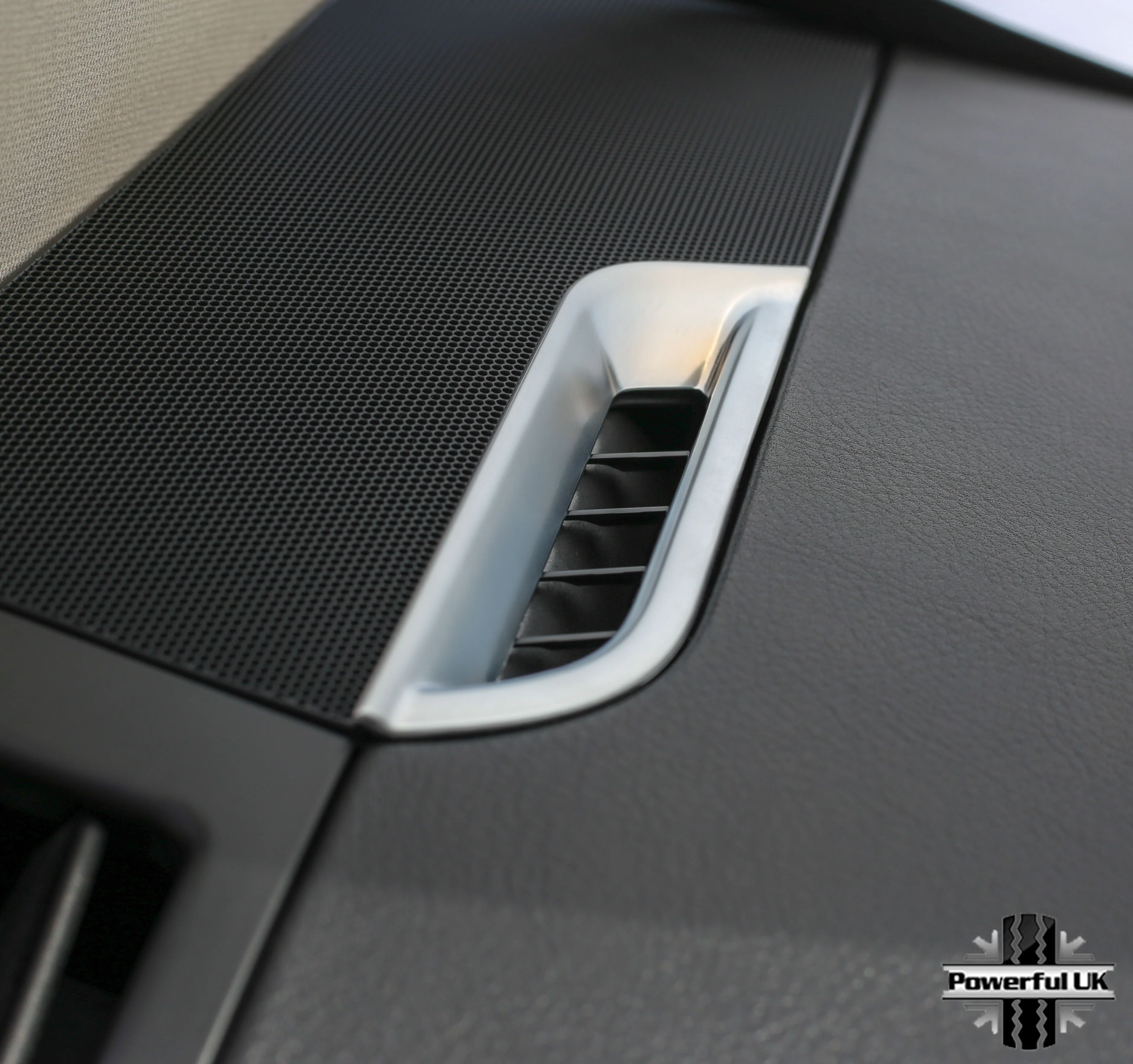 Top Vent Dash Trim (2 pc) - Silver - for Land Rover Freelander 2 - Image 4